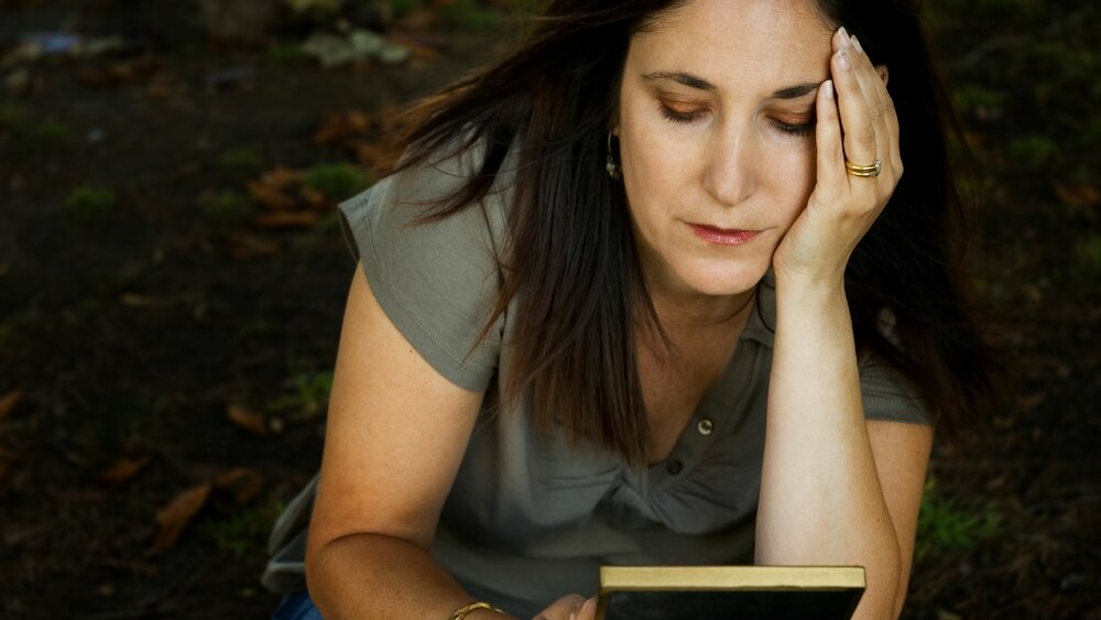 Woman reading